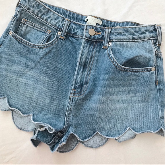H&M Pants - H&M Scalloped Jean Shorts